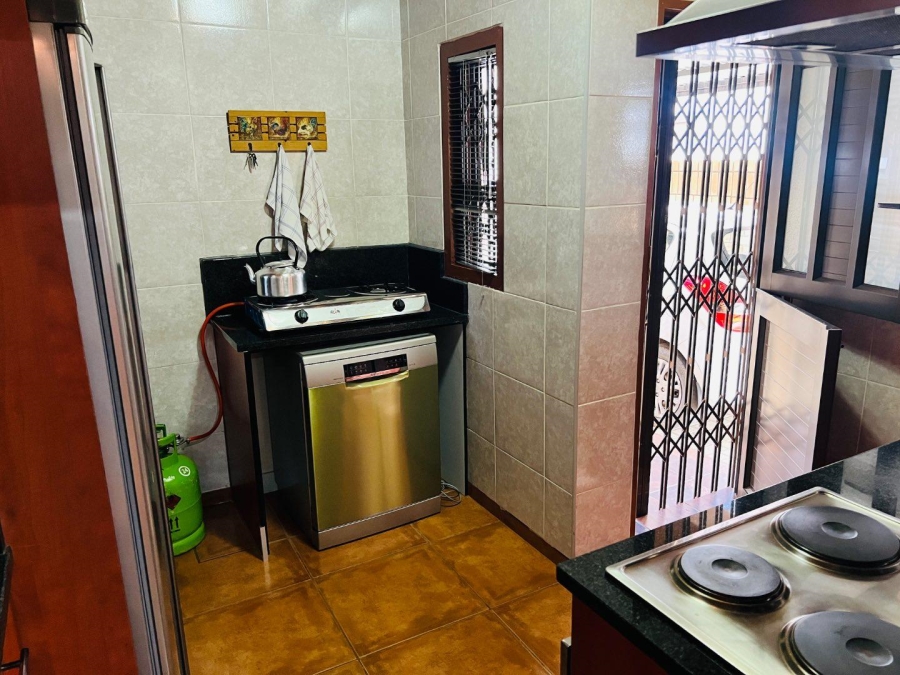 3 Bedroom Property for Sale in Mmabatho North West